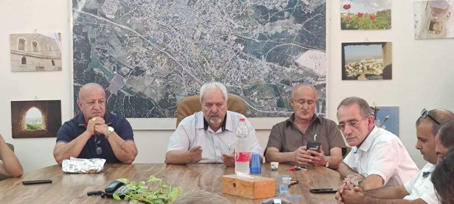 شفاعمرو : جلسة طارئة على ضوء اطلاق النار على عضو البلدية نزار الياس .